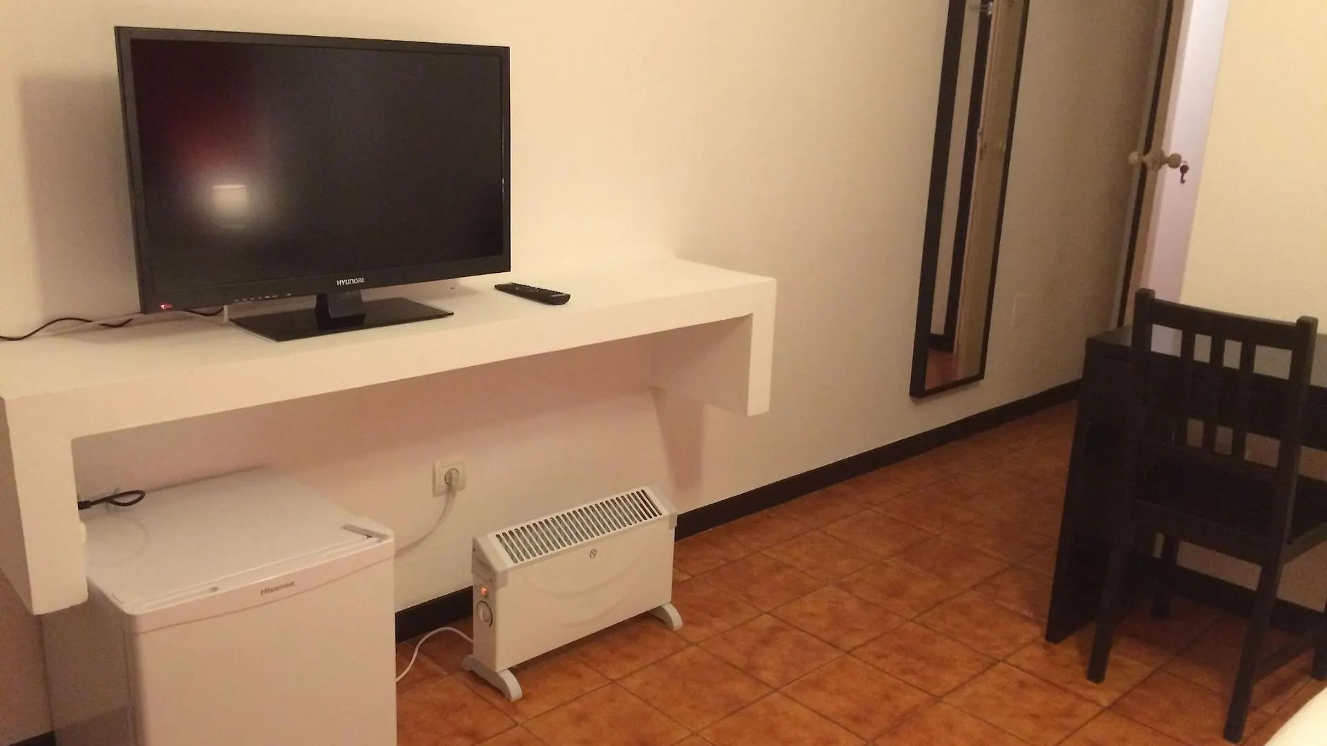 Hostal Baleàric Sant Antoni de Portmany 0*,  Spagna